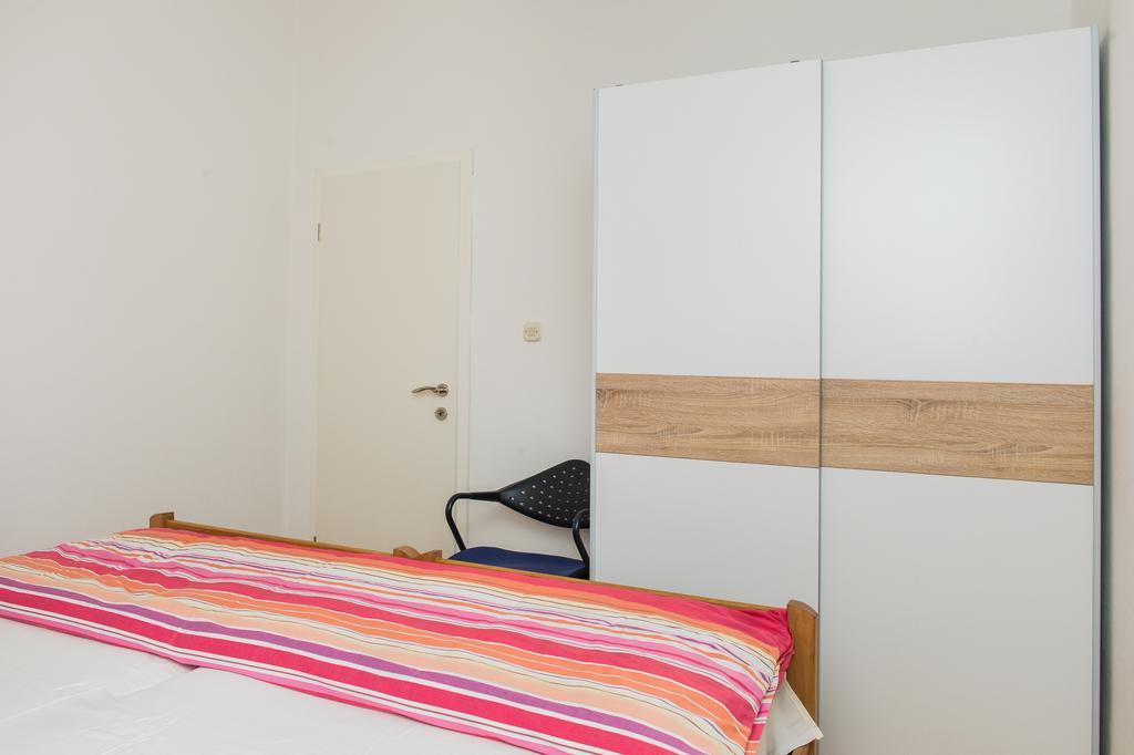 Apartments Rose Kastela Exterior photo