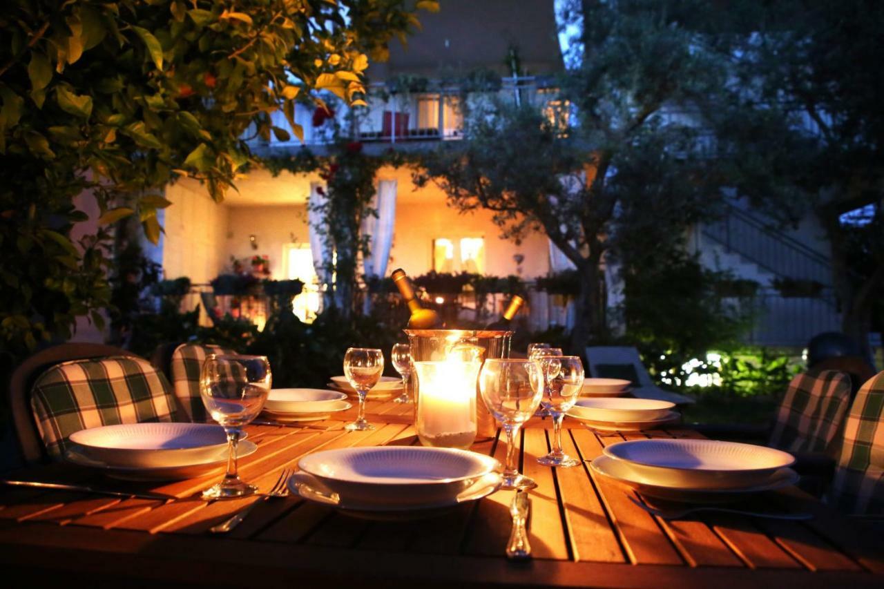 Apartments Rose Kastela Exterior photo
