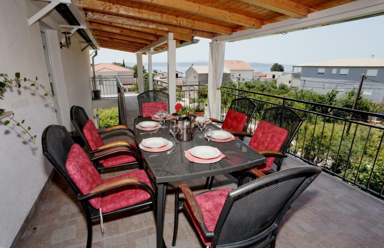 Apartments Rose Kastela Exterior photo