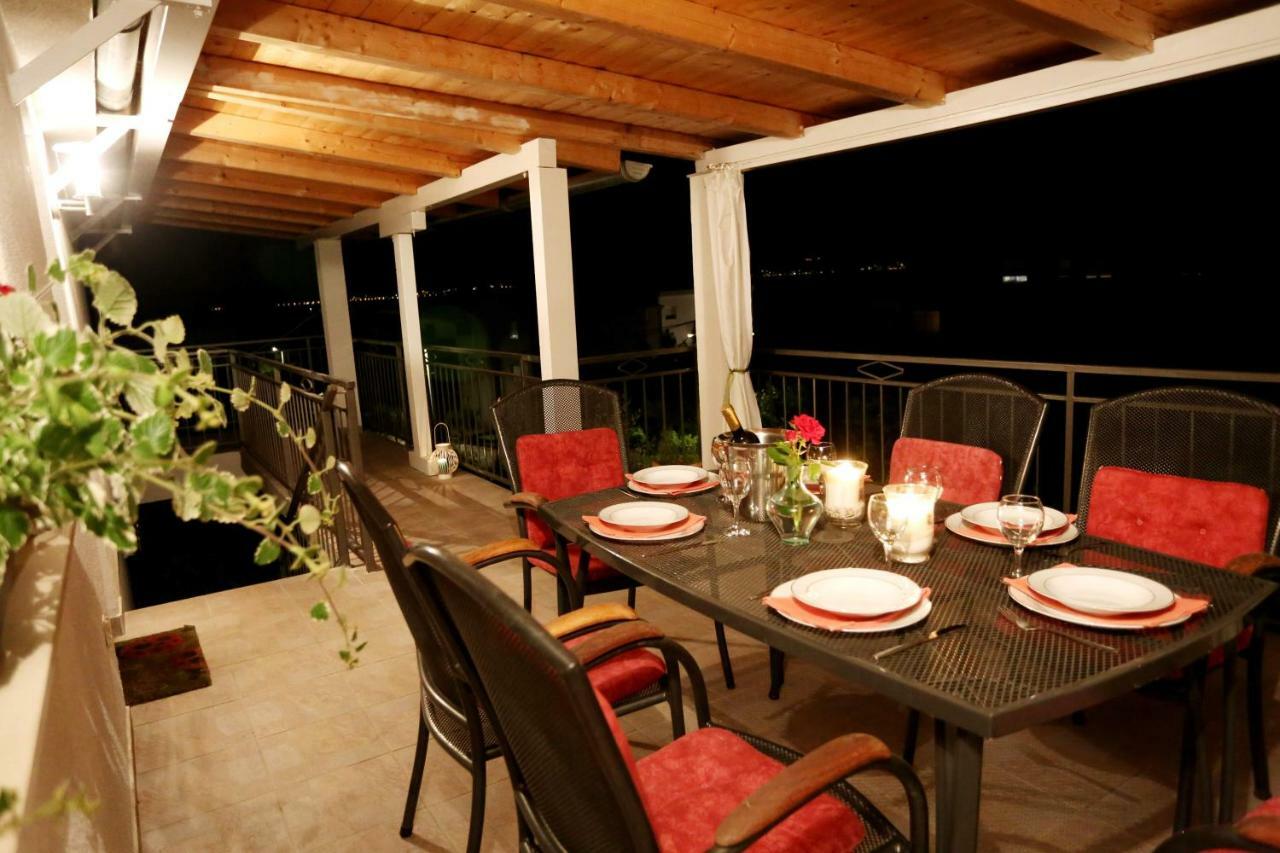 Apartments Rose Kastela Exterior photo