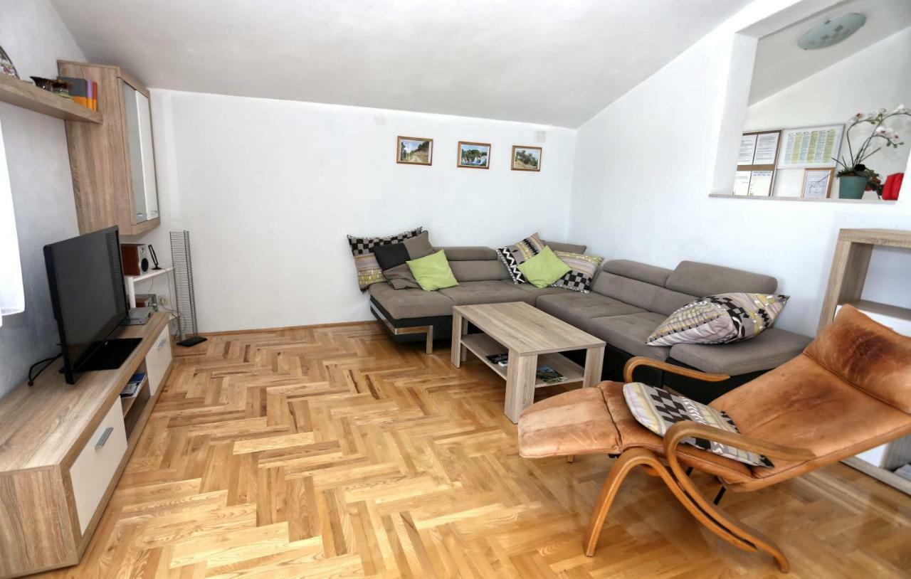 Apartments Rose Kastela Exterior photo